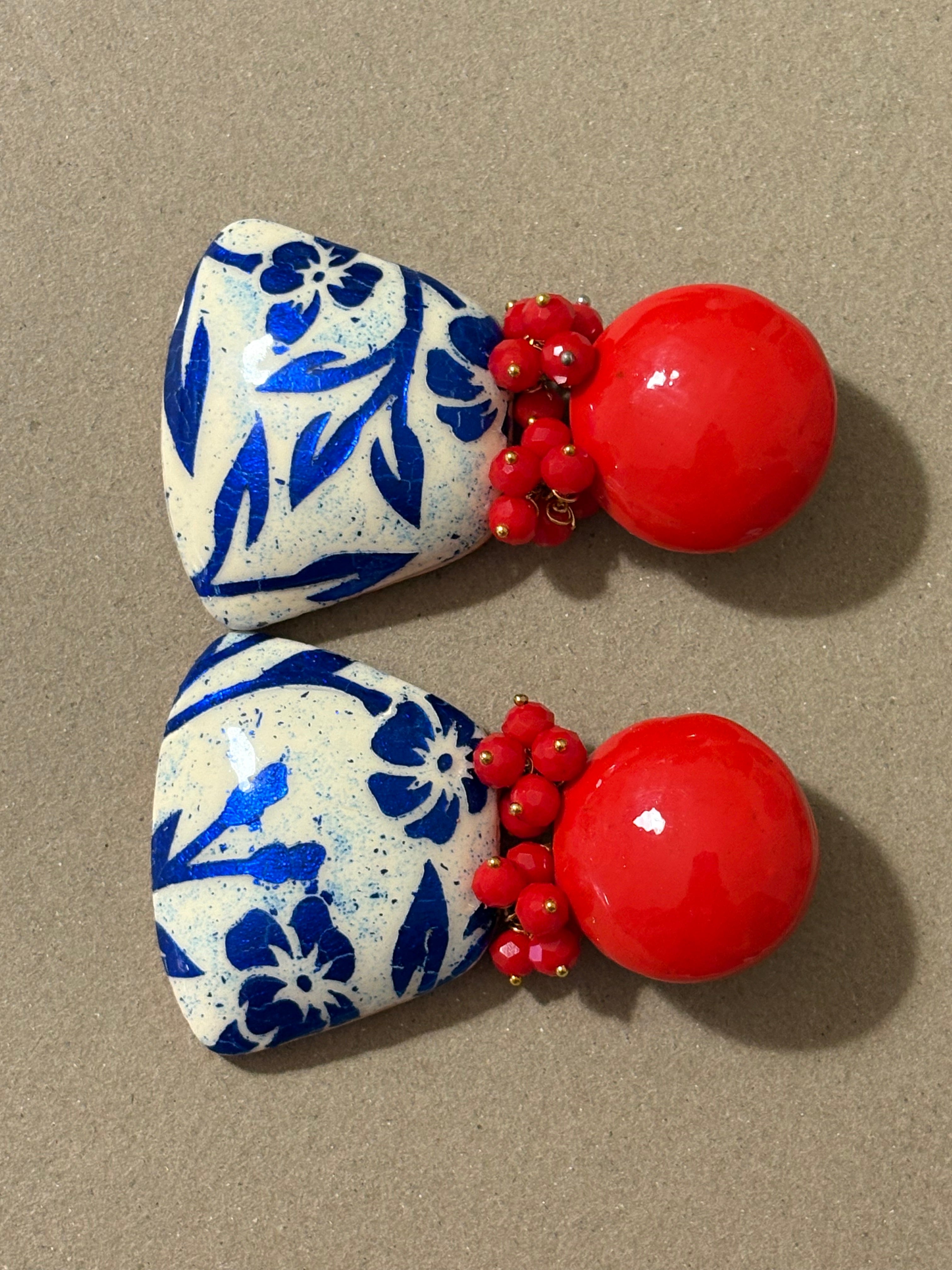 Orecchini Flowers rosso, avorio e blu