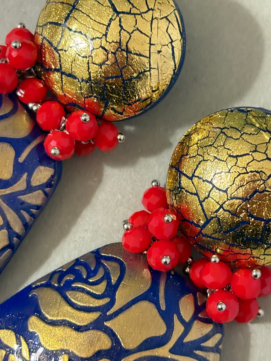 Orecchini Barocca Oro e Blu con Cristalli Rossi