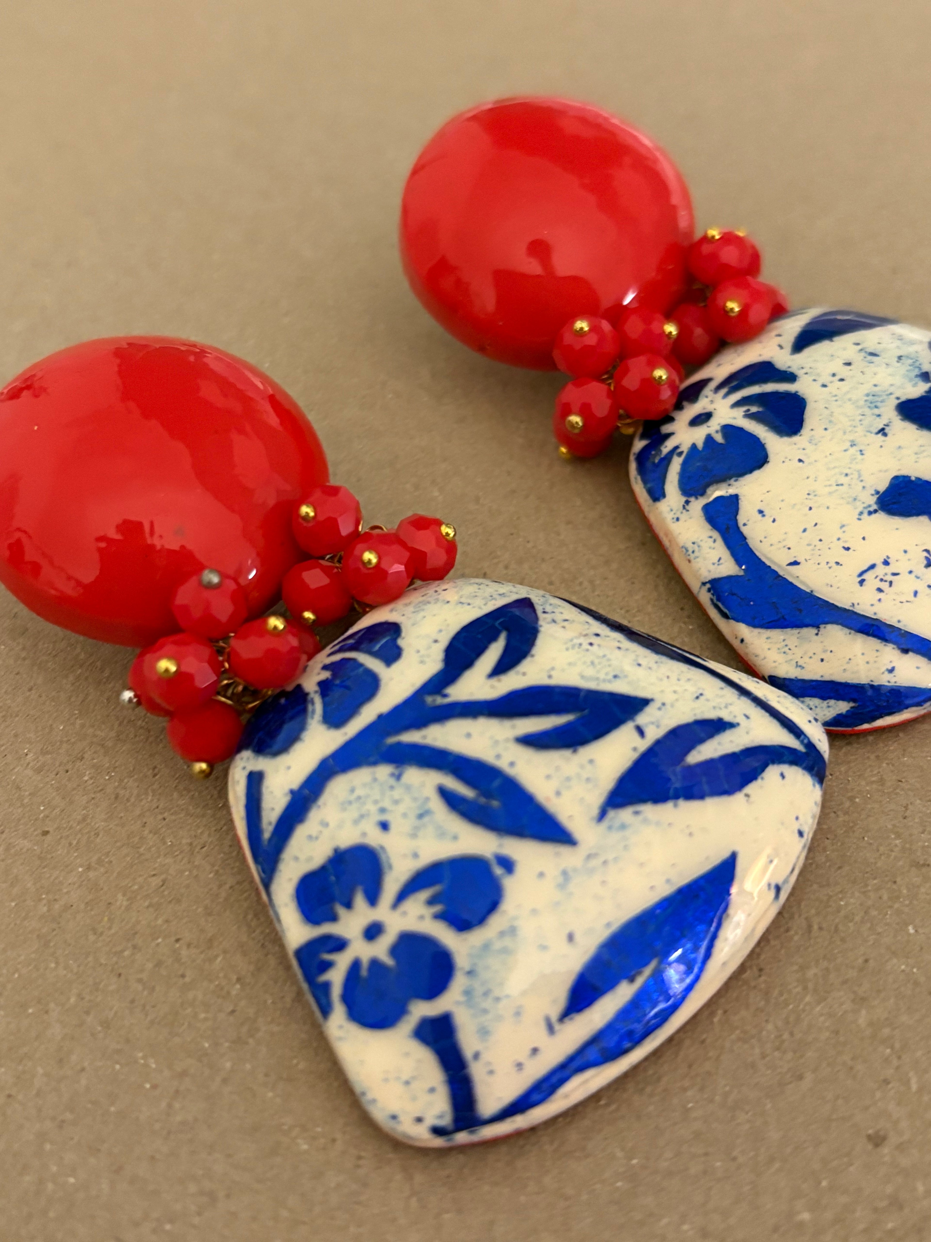 Orecchini Flowers rosso, avorio e blu