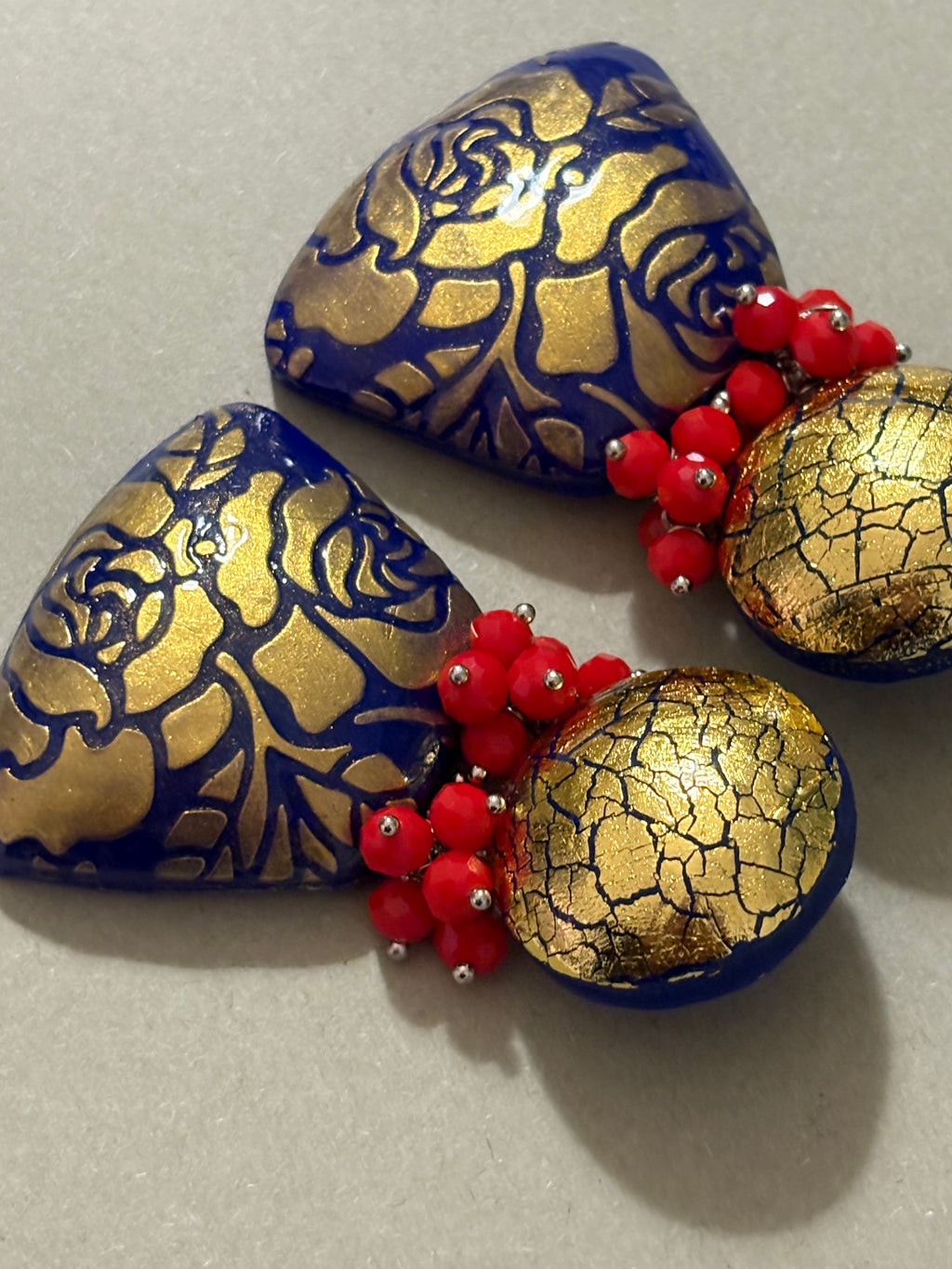 Orecchini Barocca Oro e Blu con Cristalli Rossi