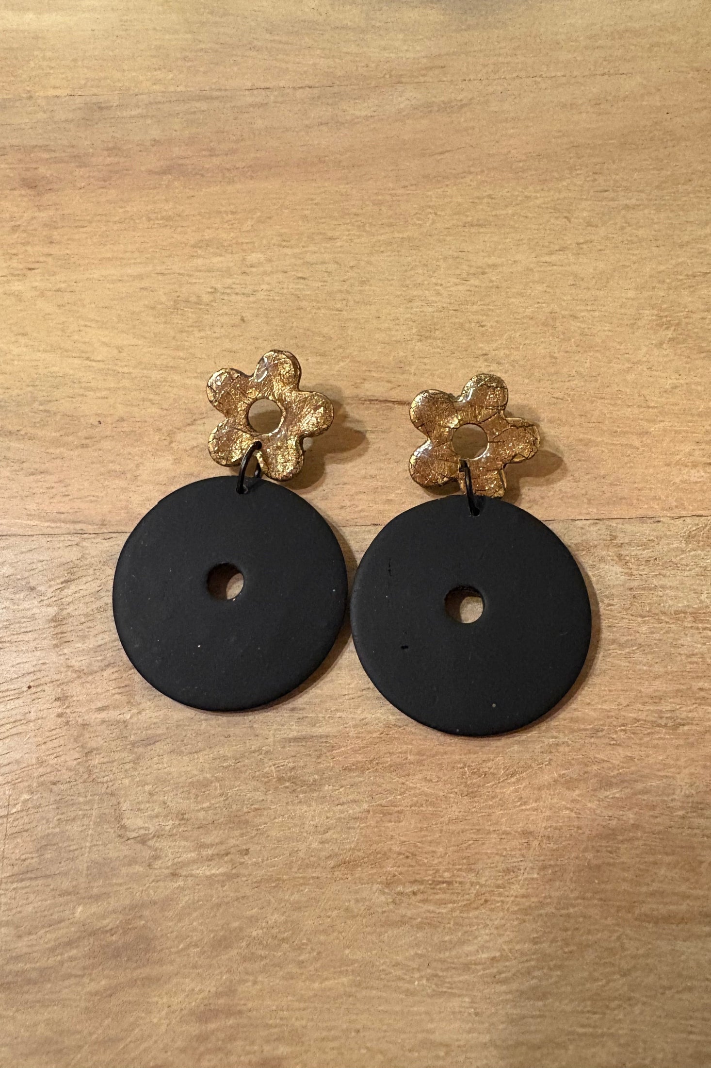 Orecchini Cracklè Flowers oro e nero