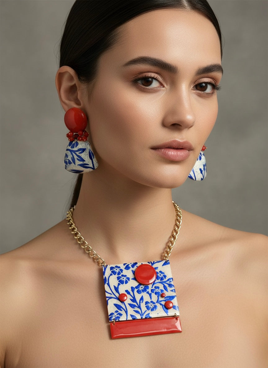 Set collana e orecchini Flowers rosso,avorio e blu