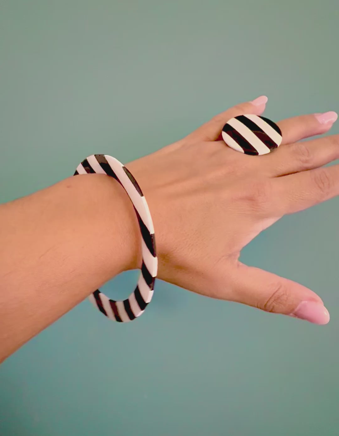 Black and White Bracelet and Ring Set